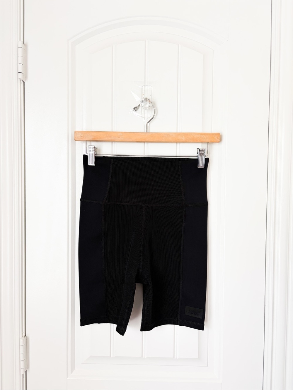 Kith Jen Blocked Biker Shorts Black Size Small NEW